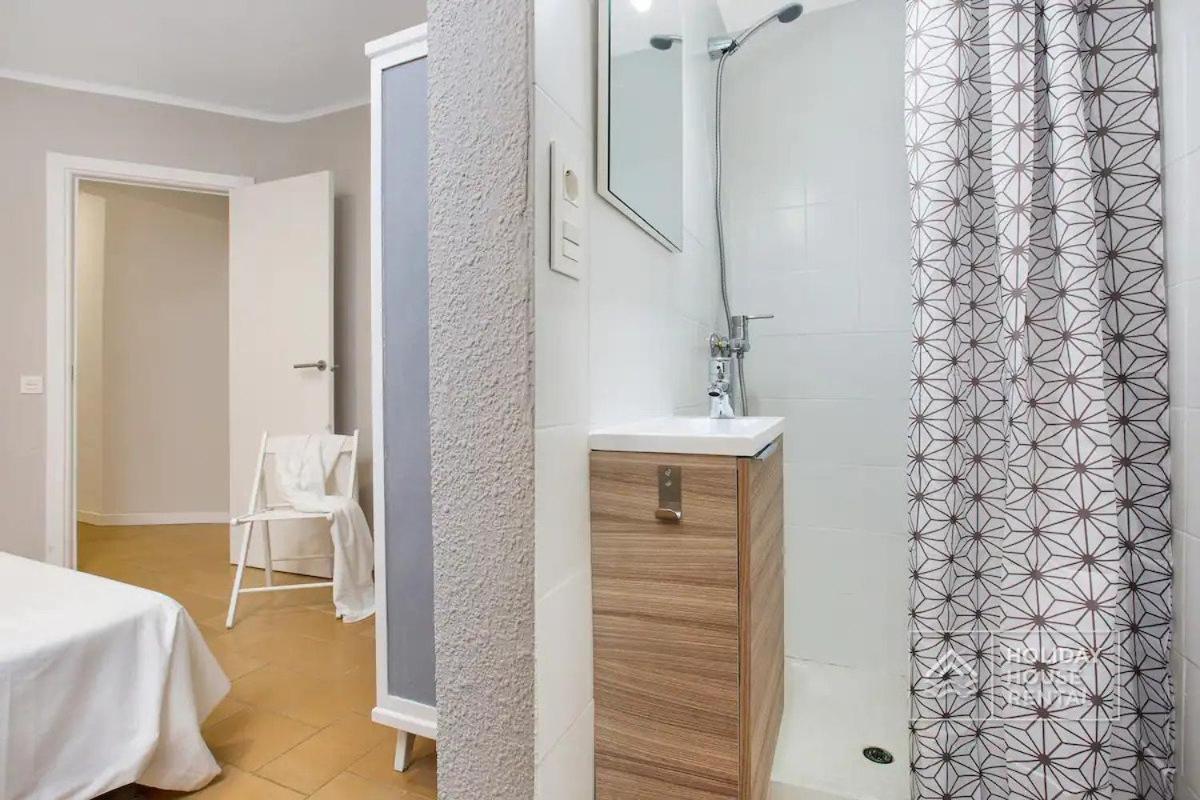 Cosy 3-Bedroom Apartment For 6-8 People Just 50M From The Beach Salou Exterior foto